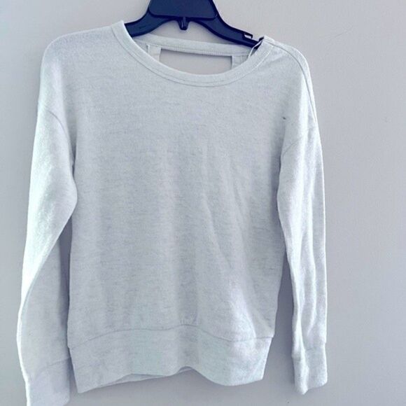 New HIPPIE ROSE Juniors' Cutout Back Knit Top white Heather grey S, M, L - Picture 10 of 10